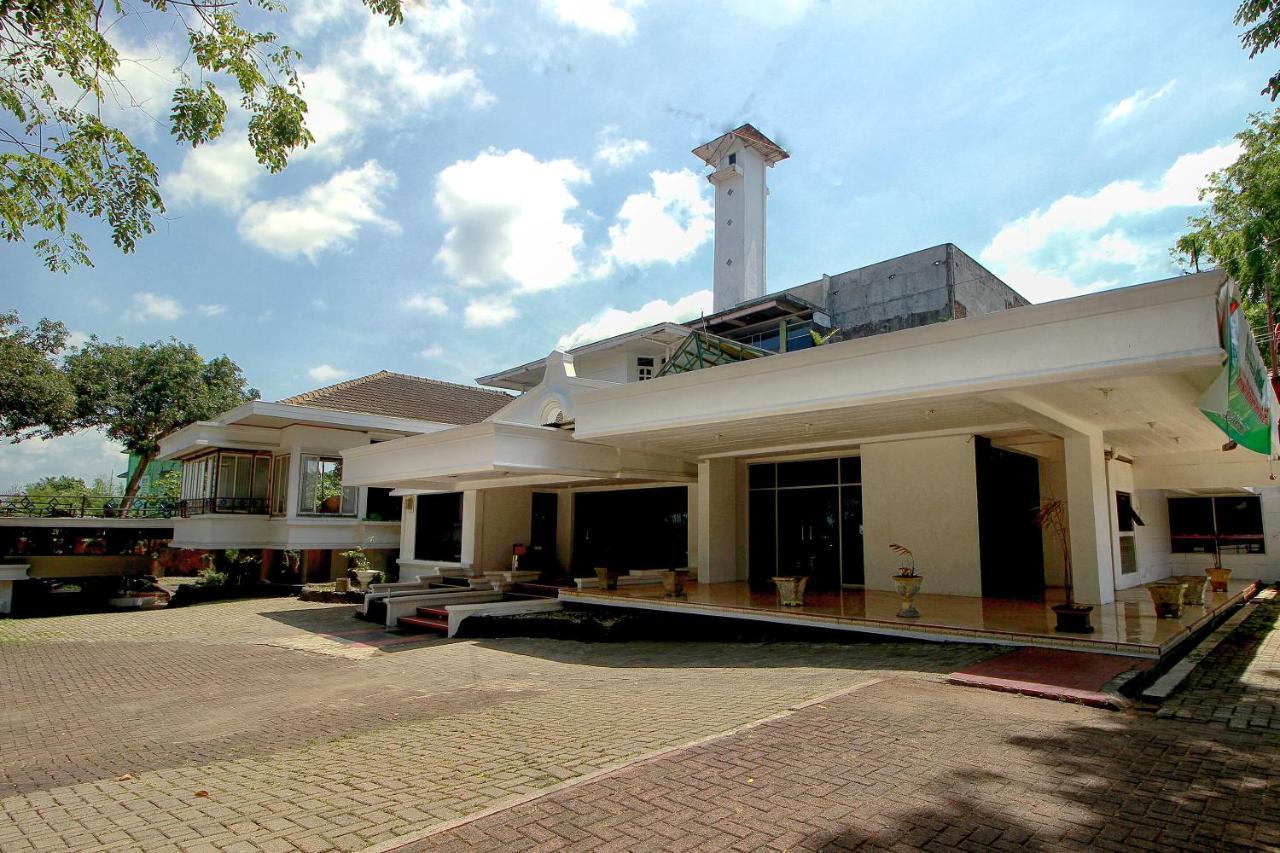 Oyo 2360 Hotel Rio Bengkulu Bagian luar foto
